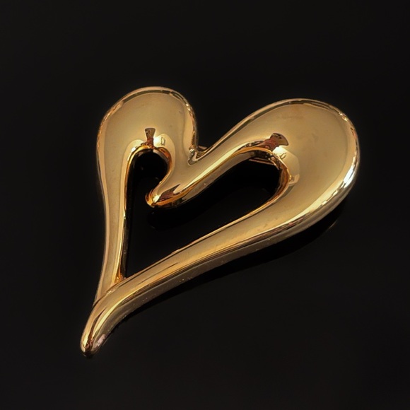 💛 Vintage Polished Gold-Tone Heart Brooch Monet - Picture 1 of 2
